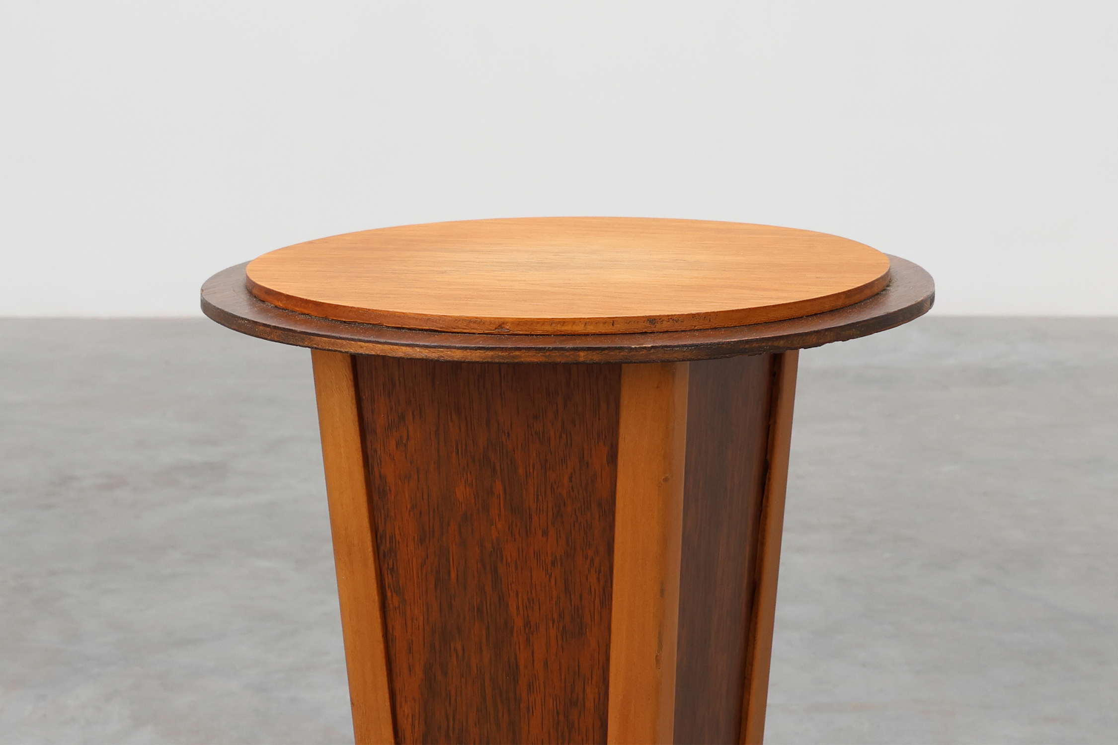 Art Deco round wooden side table, France 1920sthumbnail